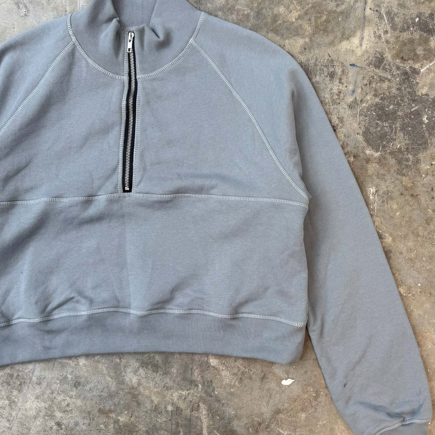 MN+LA™ QUARTER ZIP SWEATSHIRT SAMPLE 002