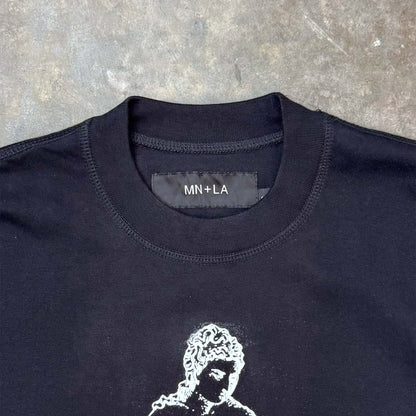M'$ MOTHERLAND LONGSLEEVE TEE IN ANTHRACITE