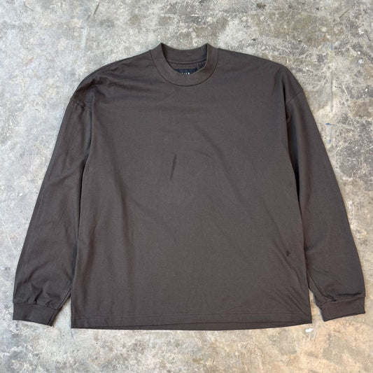 LONGSLEEVE TEE IN CHARCOAL GREY