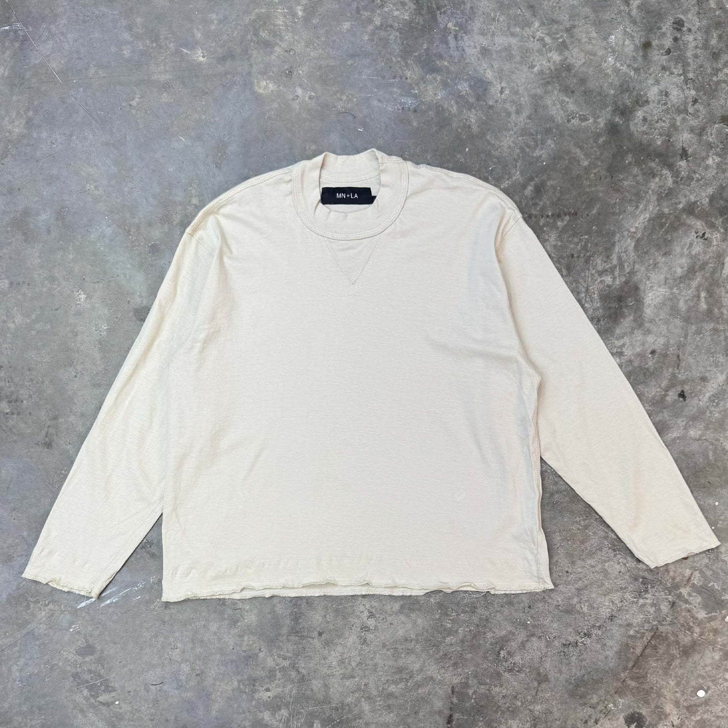 MN+LA™ LONGSLEEVE TEE SAMPLE 006