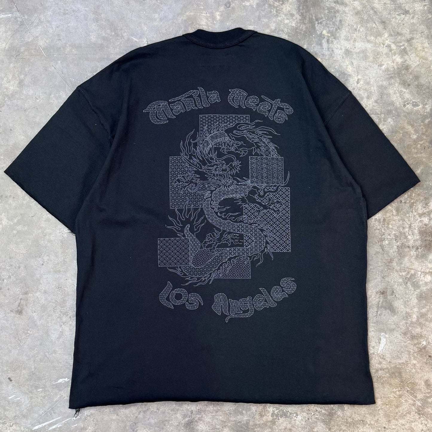 "YEAR OF THE DRAGON" TEE IN CAVIAR