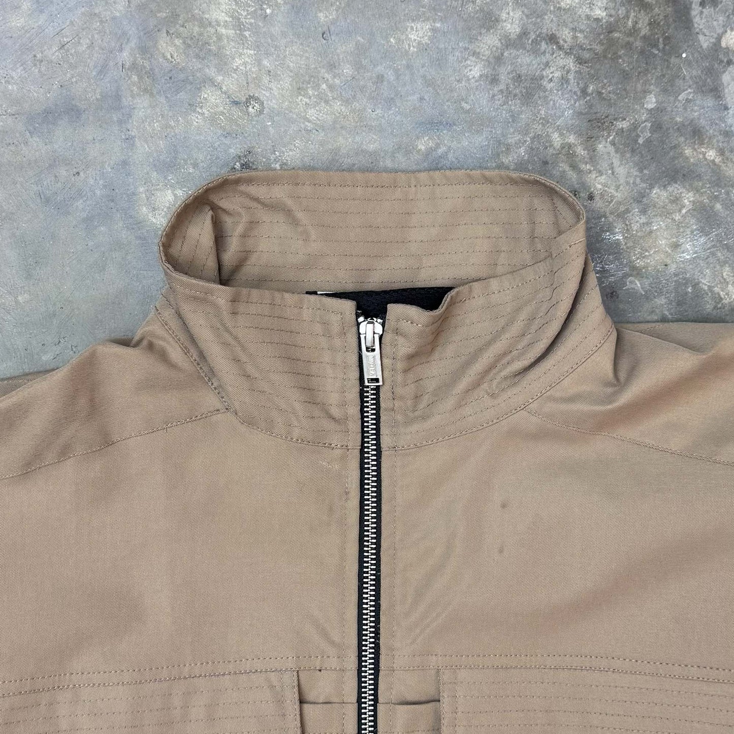ROGUE WORK JACKET IN DUNE