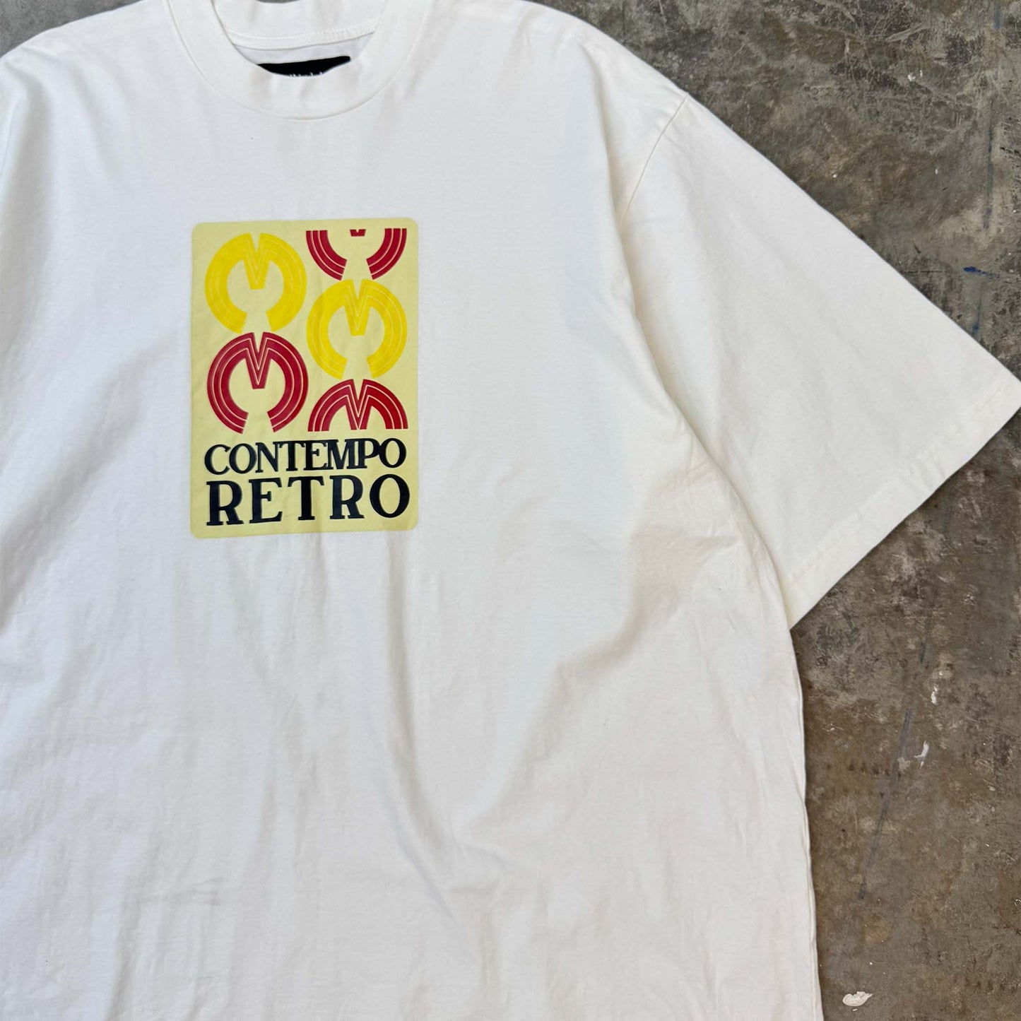 CONTEMPO RETRO "FREQUENCY" TEE IN WHITE