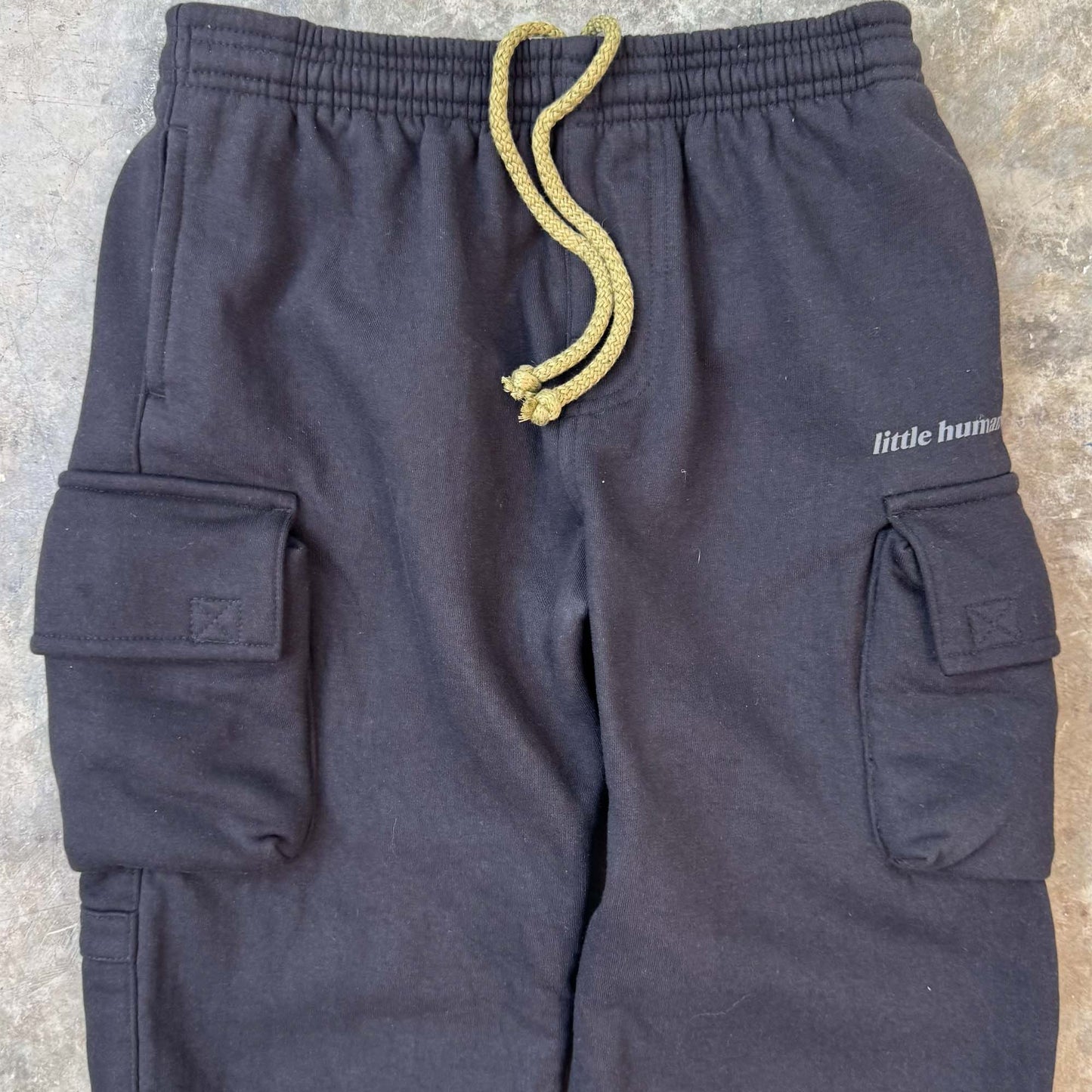 LITTLE HUMAN™ CARGO LOUNGE PANTS IN ANTHRACITE
