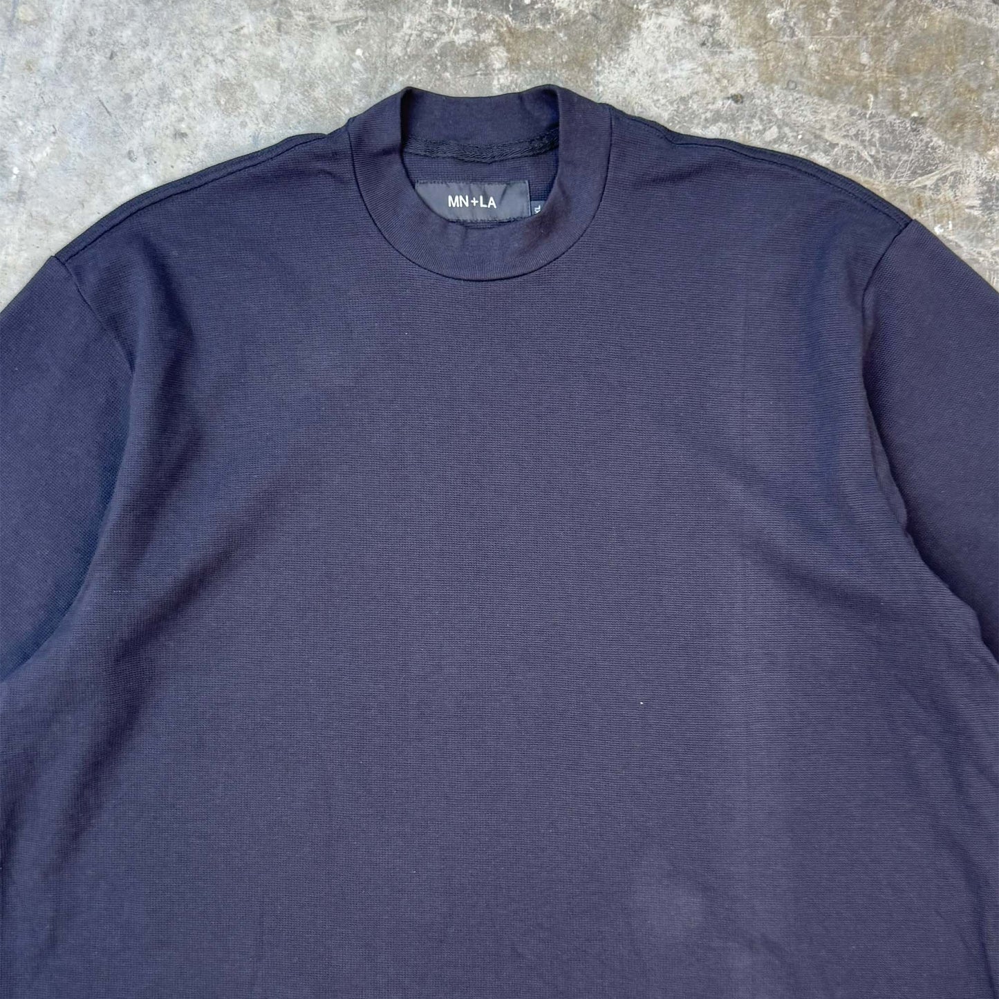 CHOP CHOP TEE IN ANTHRACITE
