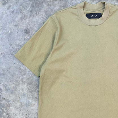 MOCK NECK TEE IN DARK MINT