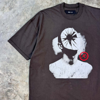 "HEAD SHOT" TEE IN CHARCOAL GREY