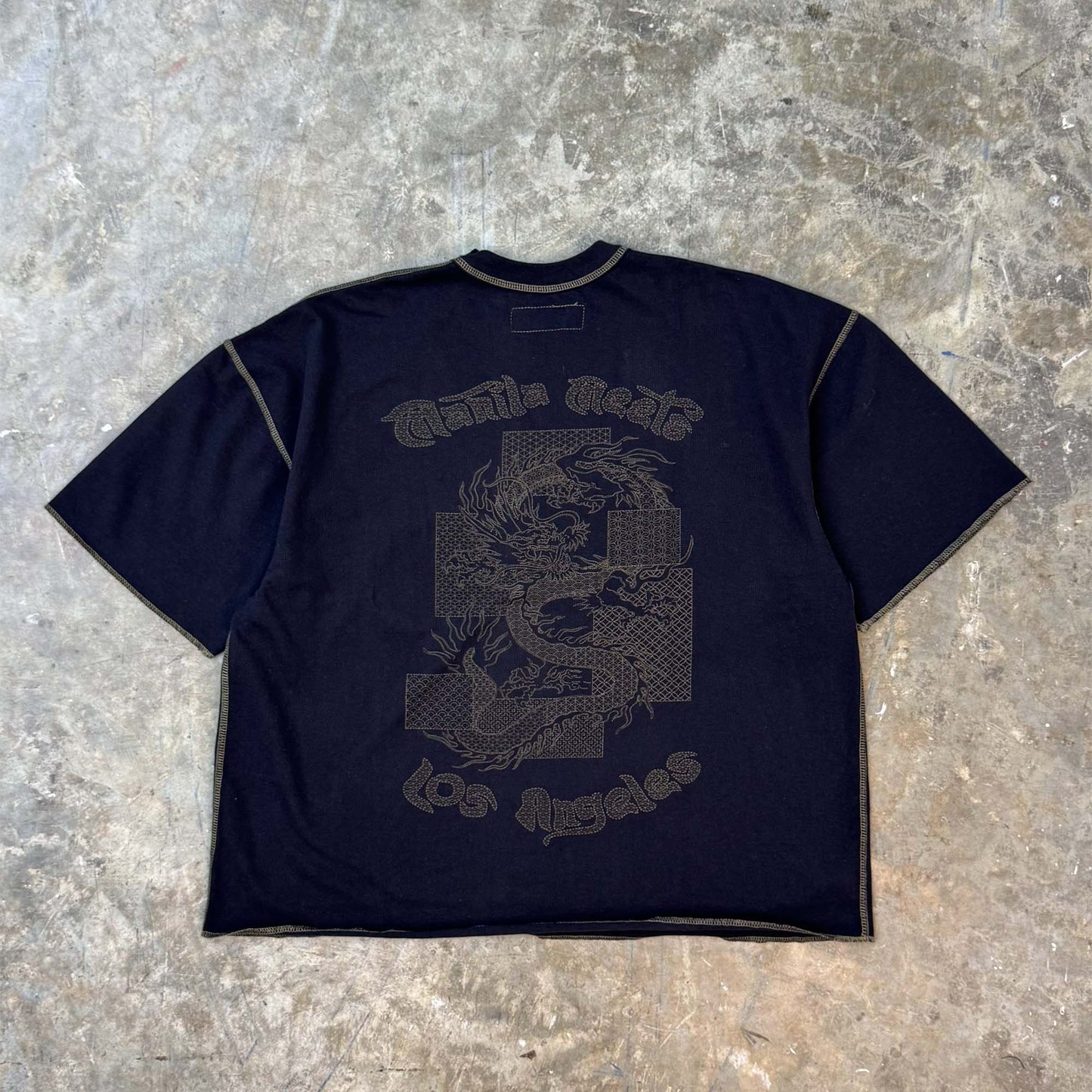 "YEAR OF THE DRAGON" MILITIA BOX TEE IN ANTHRACITE