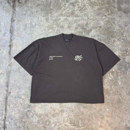 M'$ RIFT VAST TEE IN CHARCOAL GREY