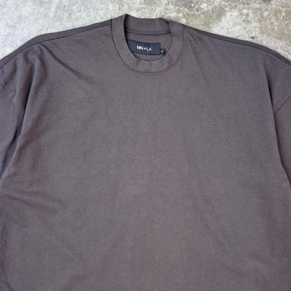 VAST TEE IN CHARCOAL GREY