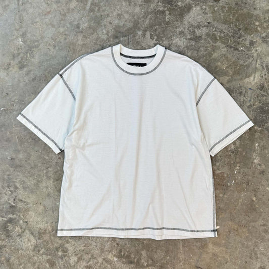EXO™ BOX LITE TEE IN WHITE/ANTHRACITE