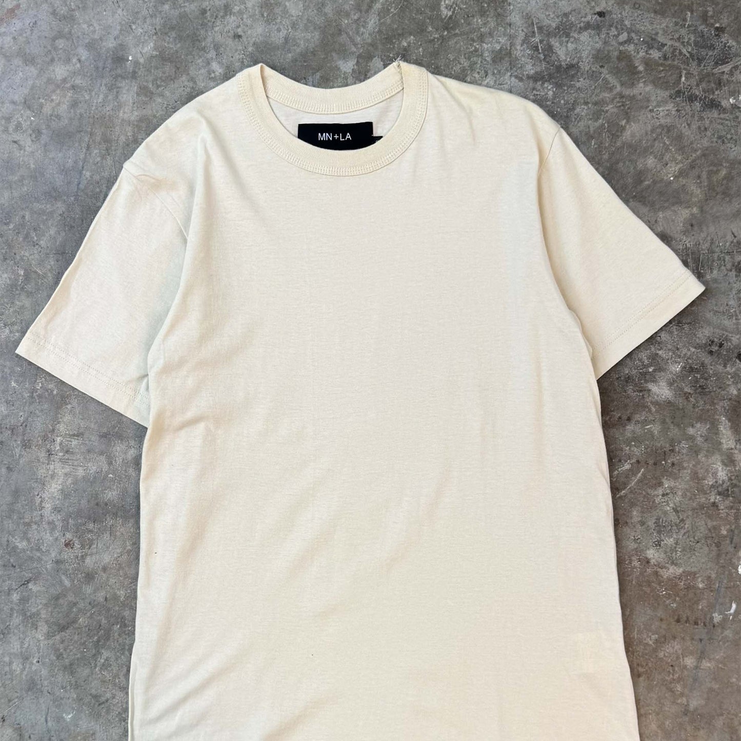 MOCK NECK TEE V3 LITE IN OAT