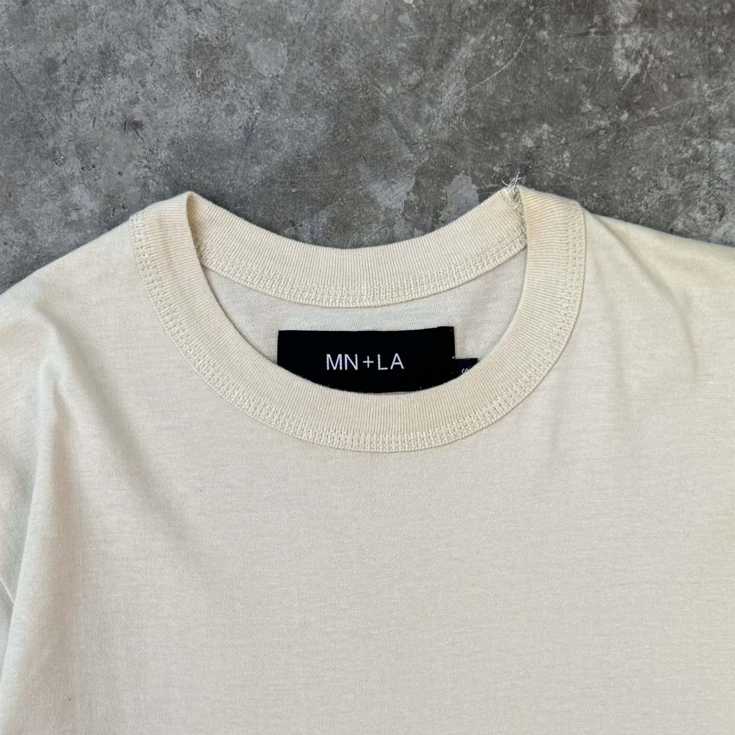 MOCK NECK TEE V3 LITE IN OAT