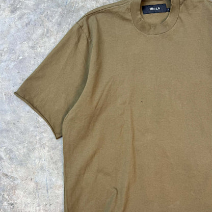 CHOP CHOP TEE IN OLIVE