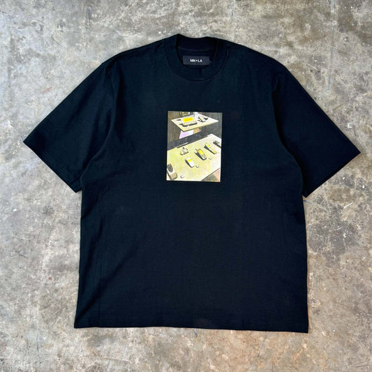 "ANALOG PHONE" TEE IN CAVIAR