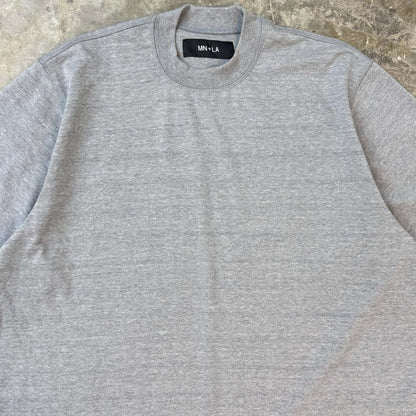 MN+LA™ MOCK NECK TEE SAMPLE 009