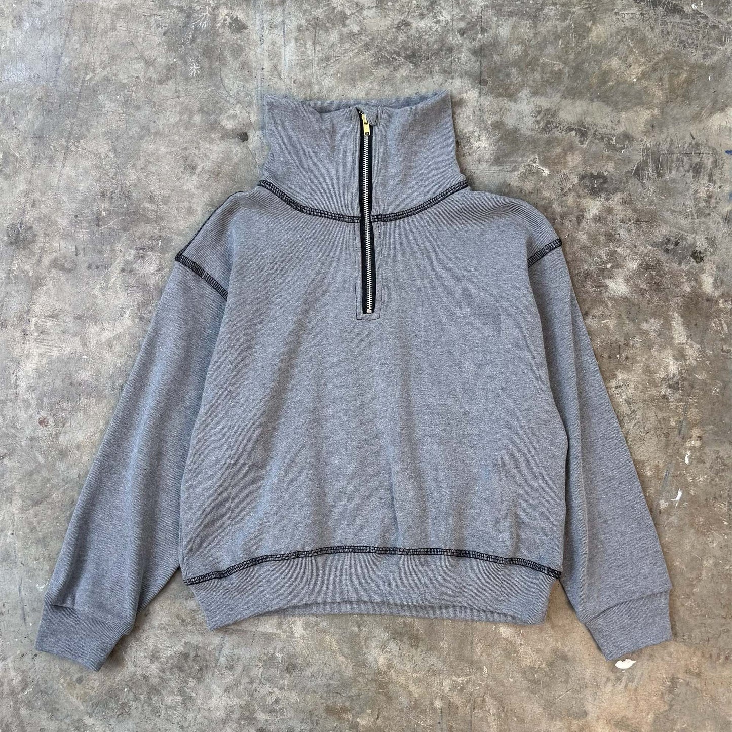 LITTLE HUMAN™ SWEATSHIRT SAMPLE 001
