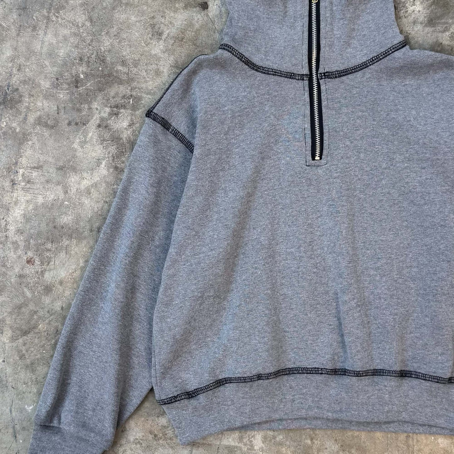 LITTLE HUMAN™ SWEATSHIRT SAMPLE 001