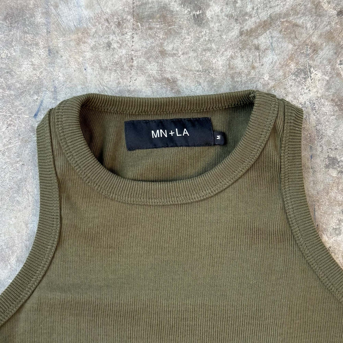 FEMME CROPTOP SAMPLE 001