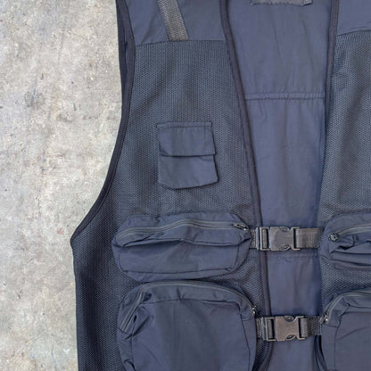 UTILITY VEST IN MIDNIGHT NAVY