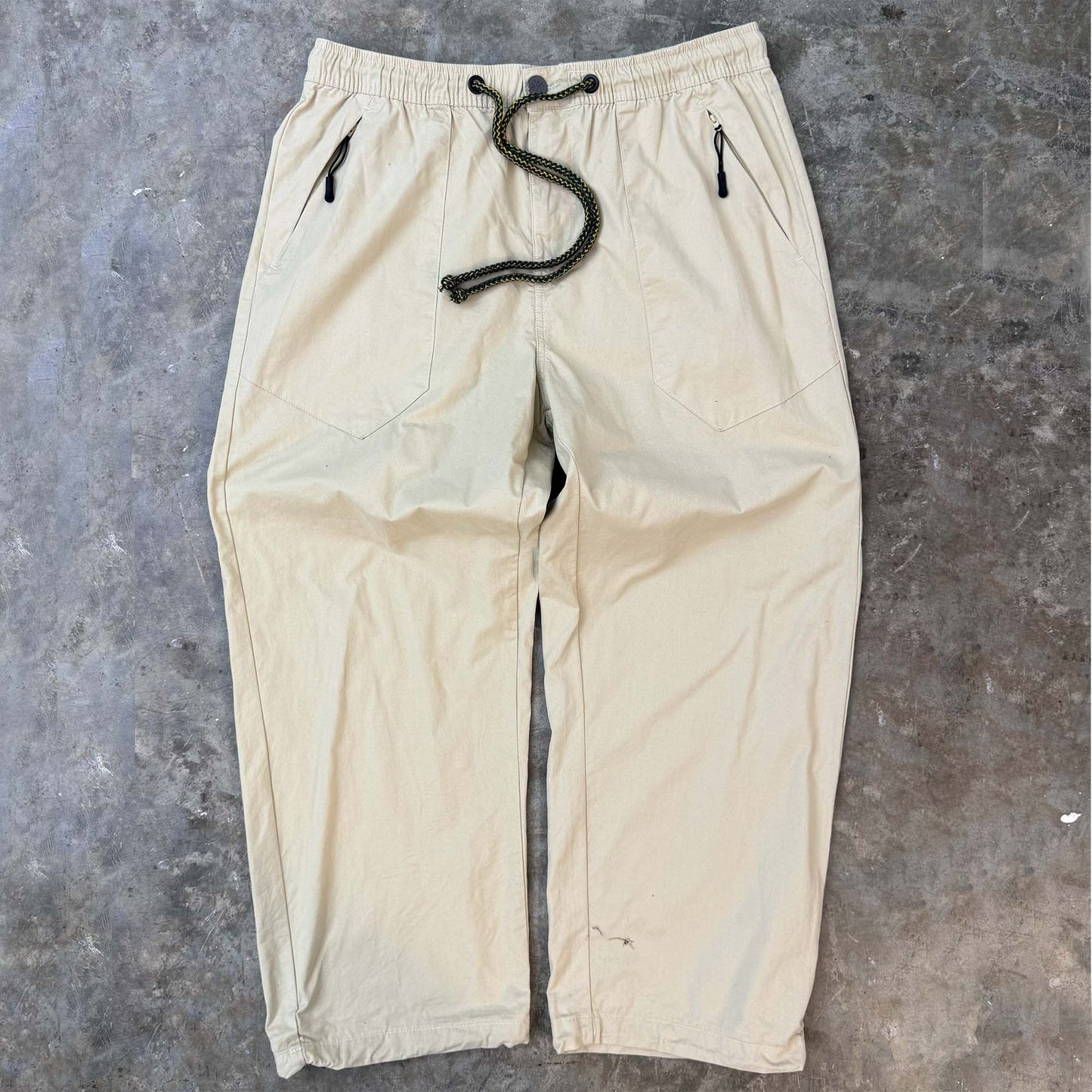 MN+LA™ PANTS SAMPLE 074