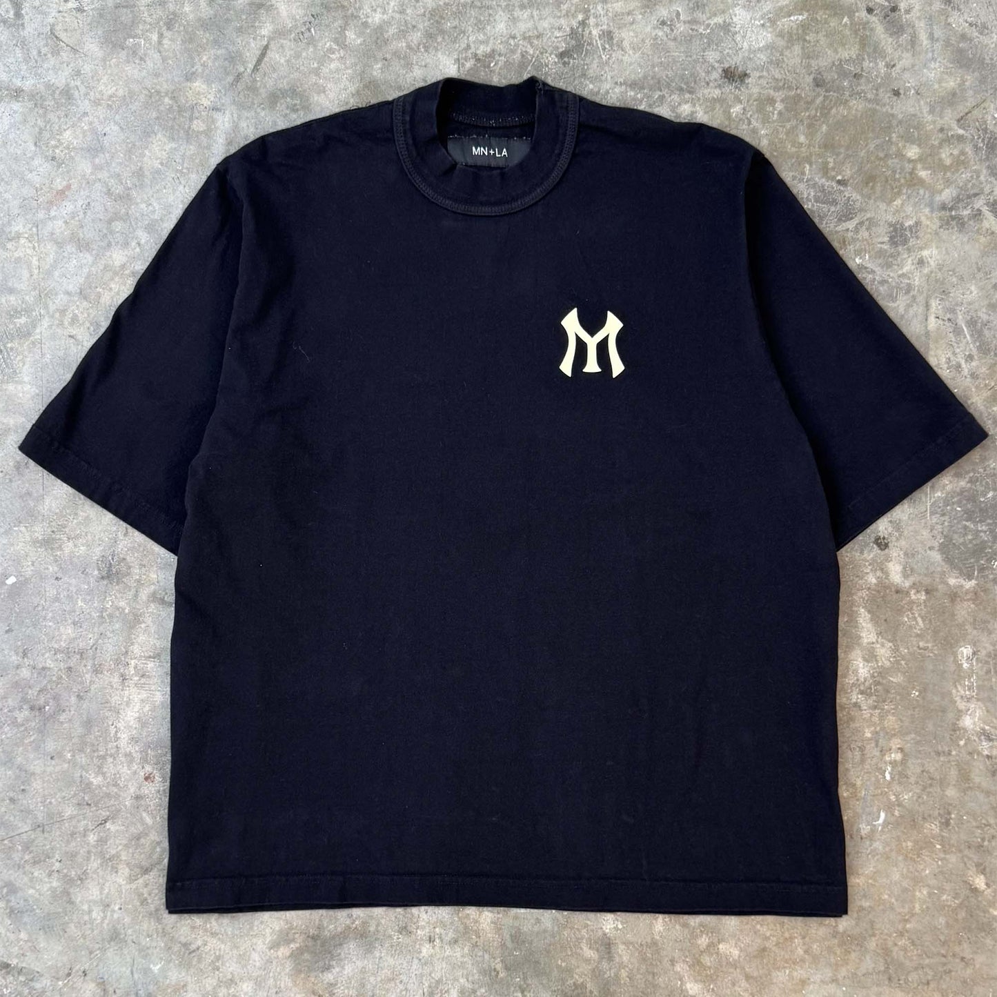 "HITTER" V2 MOCK NECK TEE IN ANTHRACITE