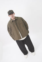 SHINOBI OVERSHIRT IN OLIVE