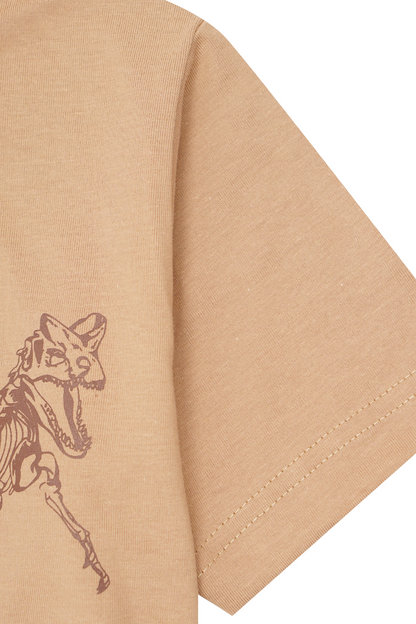 "DILOPHOSAURUS" LITTLE HUMAN™ TEE IN WHEAT