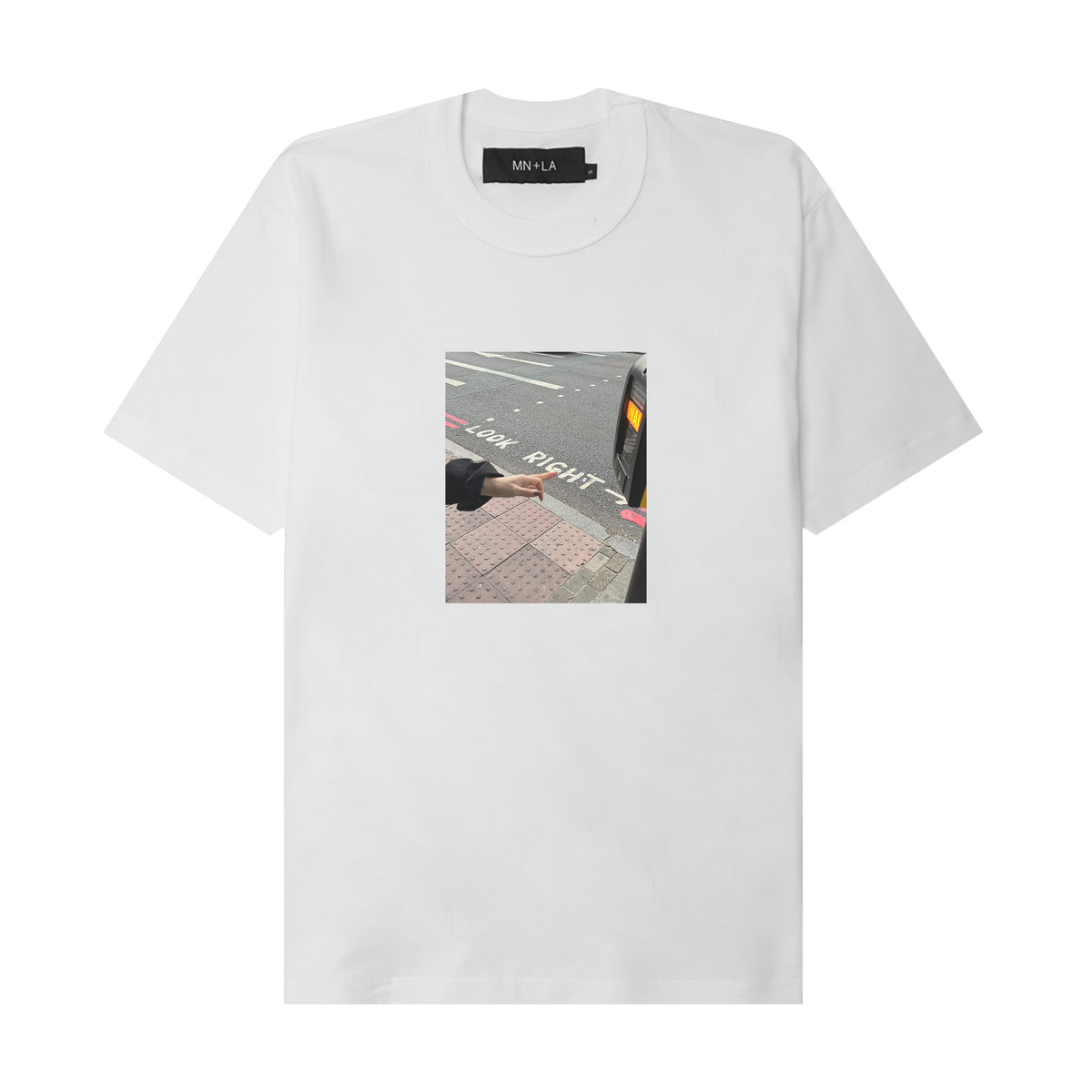"LOOK RIGHT" TEE IN WHITE