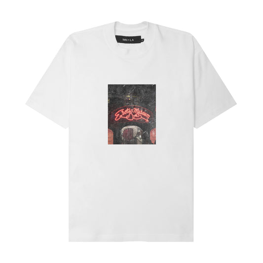 "EROTIC MUSEUM" TEE IN WHITE