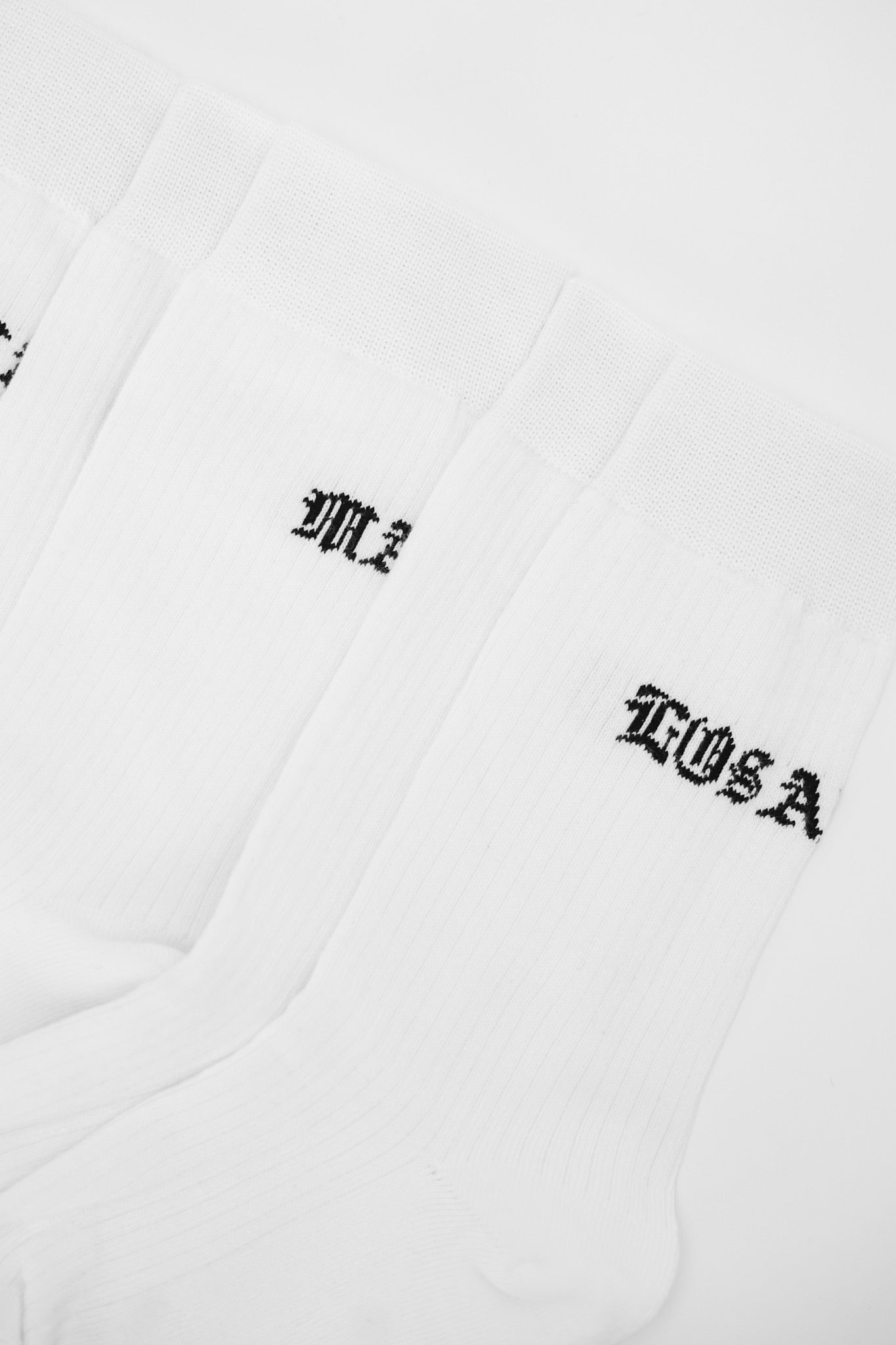 WHITE SOCKS