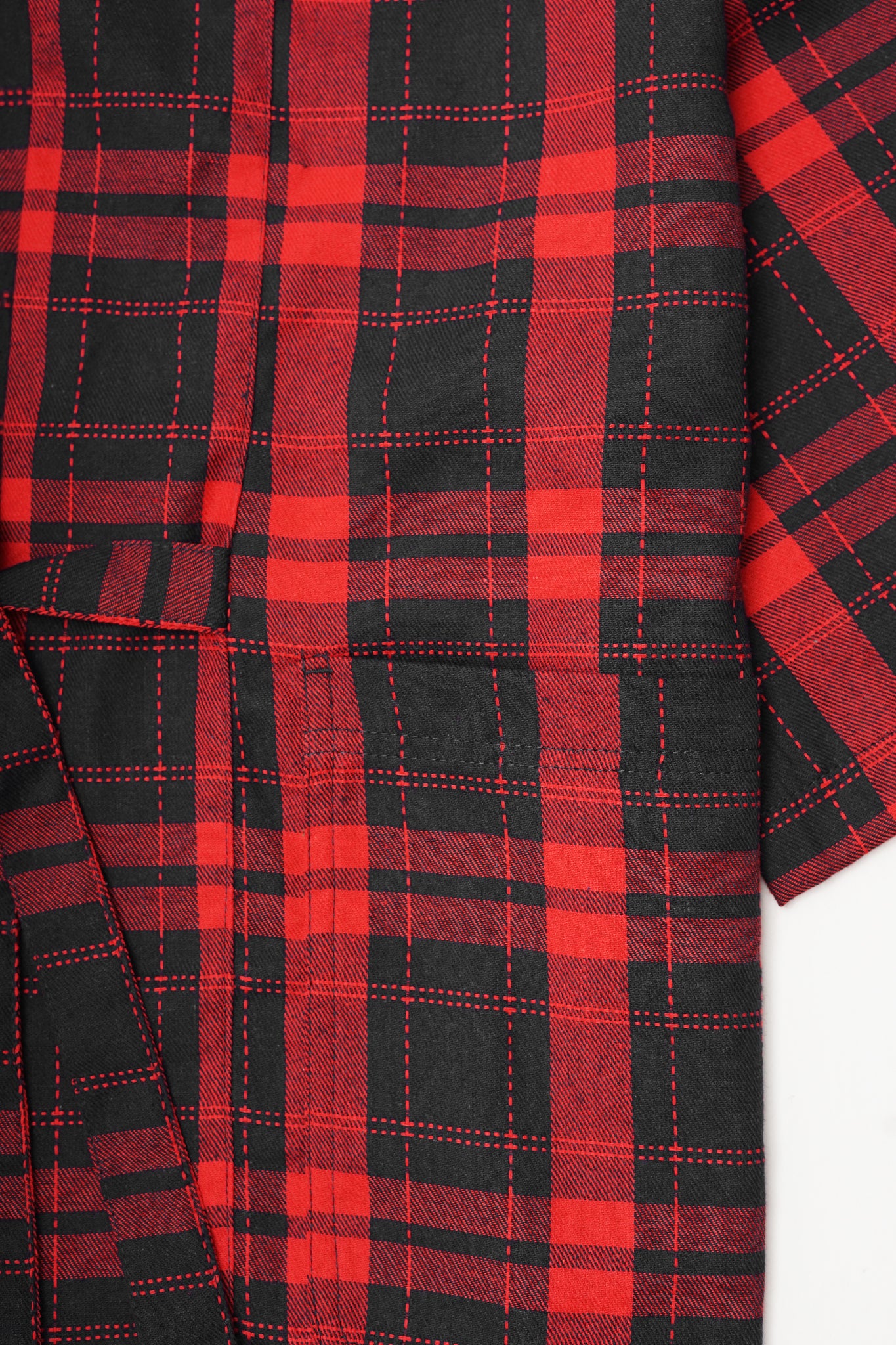 NAVY/RED S/S DRAPE