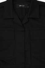 CROPPED TRUCKER JACKET IN CHARCOAL