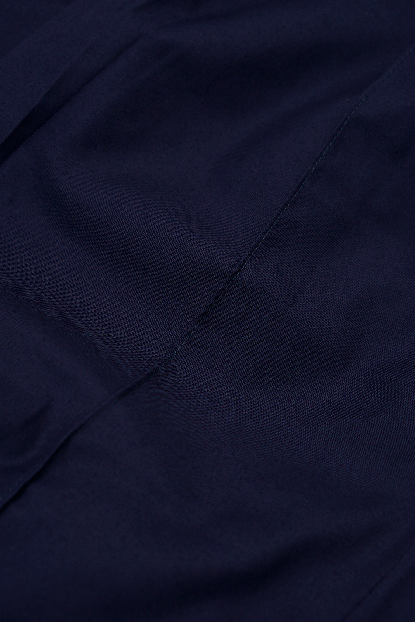 PLEATED WIDE CROPPED PANTS IN NAVY