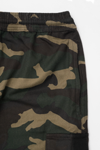 WOODLAND CAMO 7 POCKET SHORTS