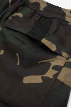 WOODLAND CAMO 7 POCKET SHORTS