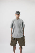 7 POCKET SWEATSHORTS IN OLIVE