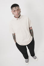 "CLUB" S/S POLO SHIRT IN OAT