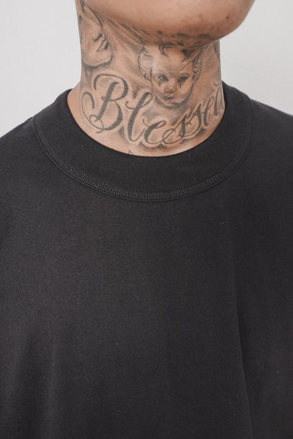 MOCK NECK TEE V3 IN ANTHRACITE