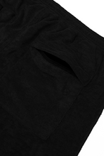 TOWEL TERRY RAW HEM SWEATSHORTS IN ANTHRACITE