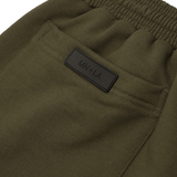 PLEATED HOUSE SHORTS IN OLIVE