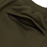PLEATED HOUSE SHORTS IN OLIVE