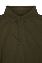 "CLUB" S/S POLO SHIRT IN OLIVE