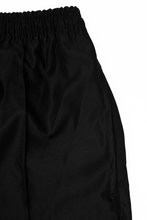 PLEATED LOUNGE PANTS IN GRAPHITE