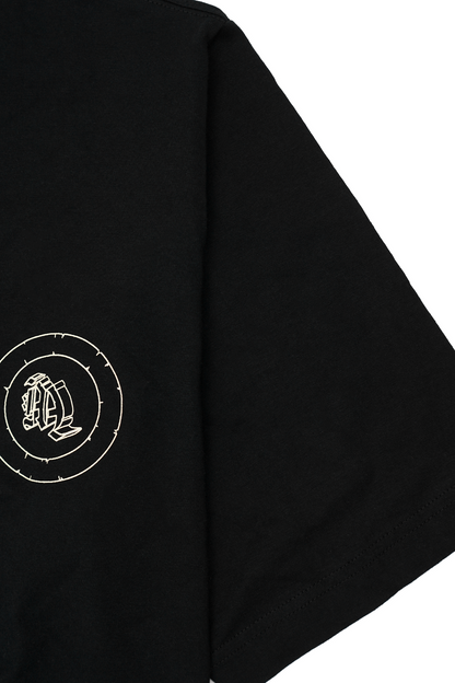"M'$ ARTIFACT" MOCK NECK TEE IN ANTHRACITE