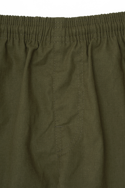 LINEN HOUSE SHORTS IN MOSS GREEN