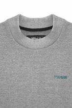 LOUNGE SWEATSHIRT IN HEATHER GREY