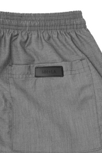 PLEATED HOUSE SHORTS IN TROUT GREY
