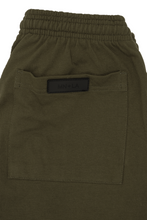 WAFFLE WEAVE PLEATED WIDE LOUNGE PANTS IN OLIVE