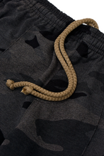 MIDNIGHT CAMO PLEATED WIDE LOUNGE PANTS